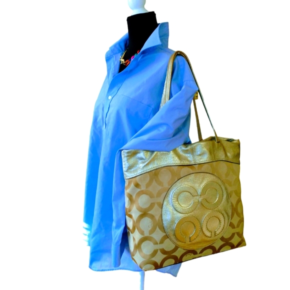 Coach Monogram Shoulder Bag - Picture 3 of 16